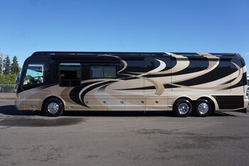 Thumbnail of RV