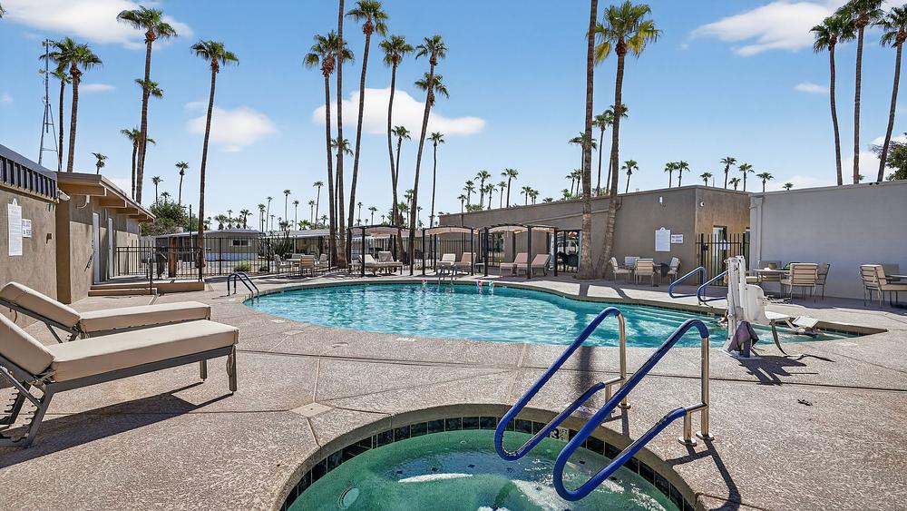 01 2050 W Dunlap Ave Phoenix AZ 85021 USA Exterior A7404514