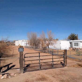Thumbnail of mobile home
