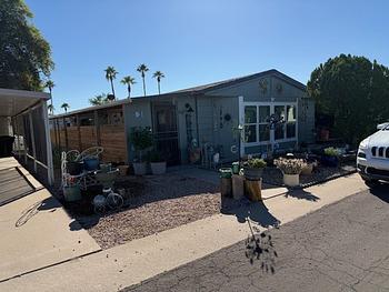 Thumbnail of mobile home