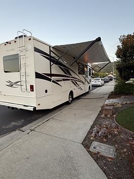Thumbnail of RV