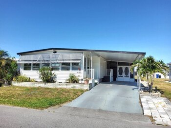 Thumbnail of mobile home