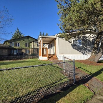 Thumbnail of mobile home