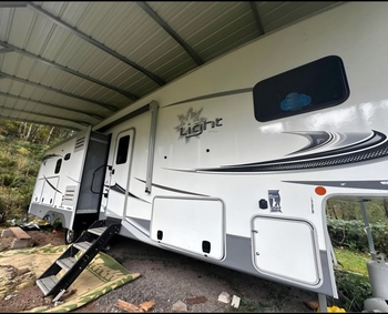 Thumbnail of RV