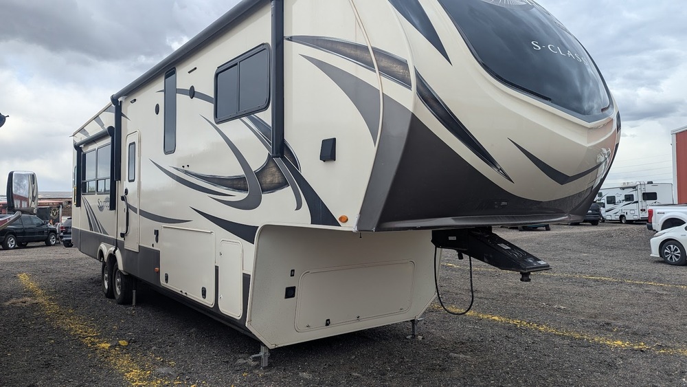 Photo of Rv