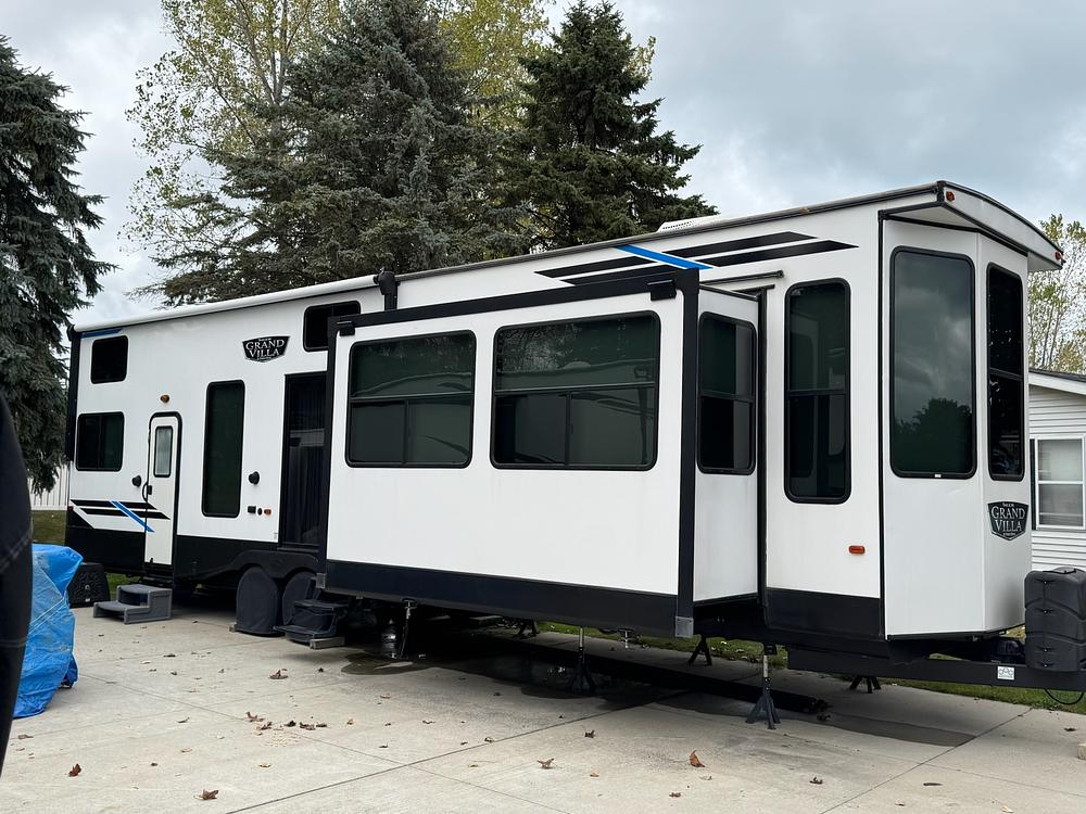 Photo of Rv