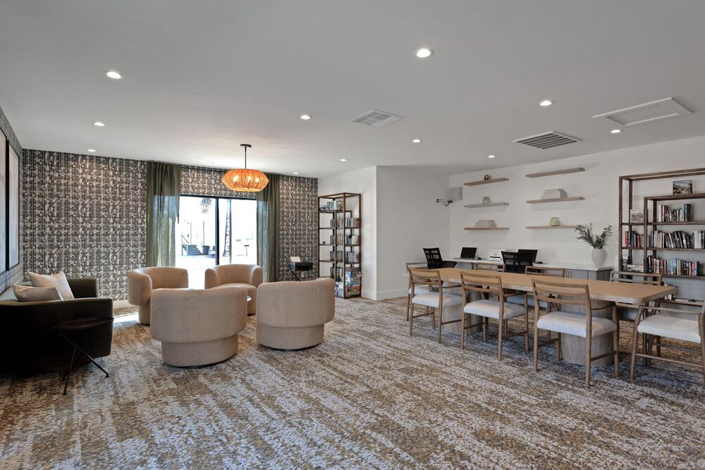 2050 W Dunlap Ave Phoenix AZ 85021 USA Dining room 2050Dunlap 85