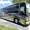 RV for Sale: 2002 ROYALE COACH XLII SALON SLIDEOUT
