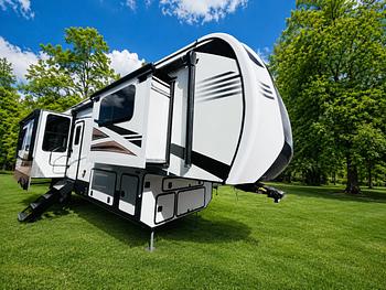 Thumbnail of RV
