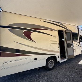 Thumbnail of RV