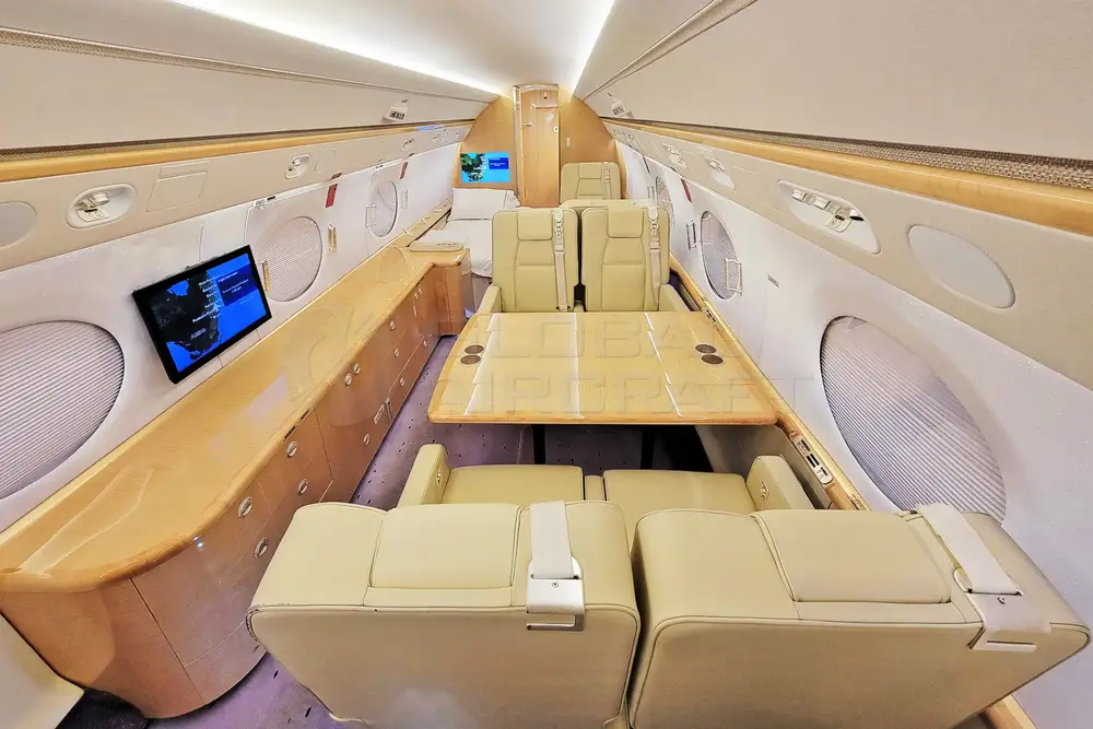 7501/gulfstream-g550-2006-flightmarket-id-7501-04226.webp