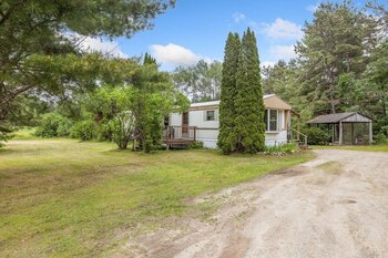 Thumbnail of mobile home