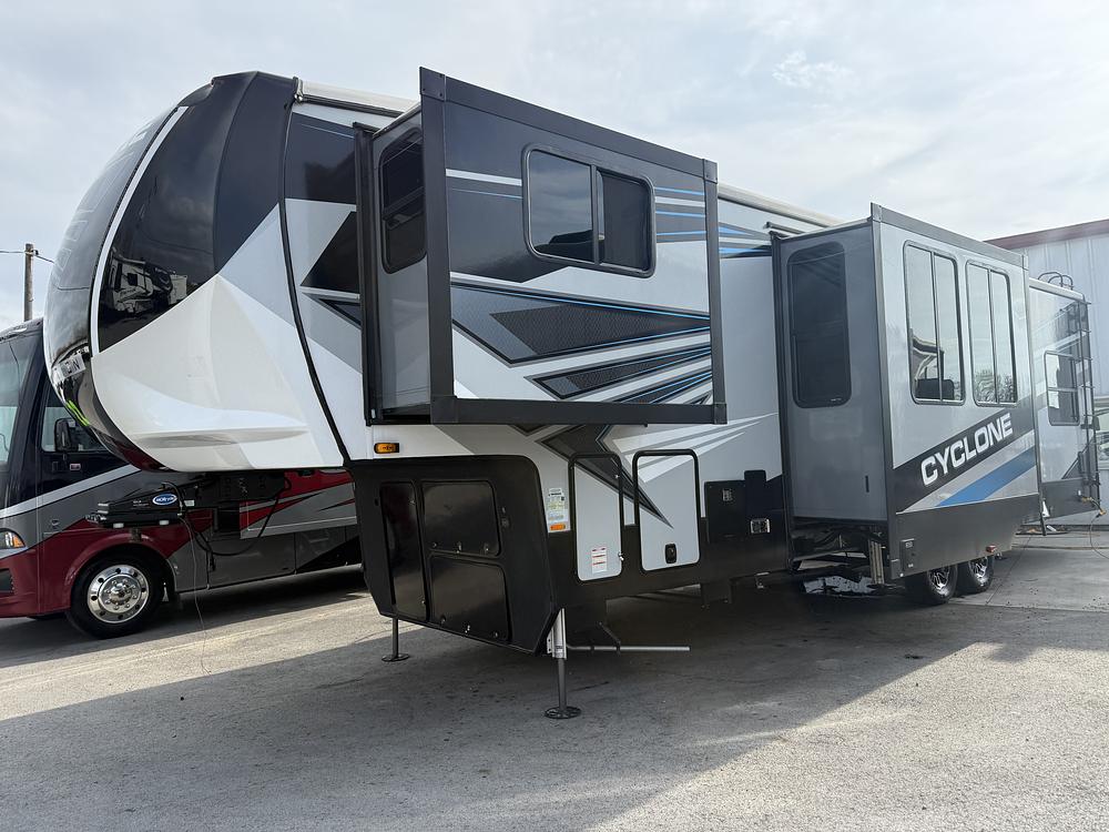 Photo of Rv