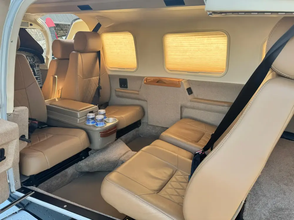 7460/piper-pa-34-220t-seneca-v-2005-flightmarket-id-7460-36467.webp