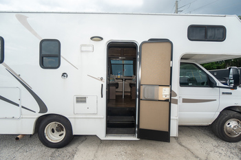 Thumbnail of RV