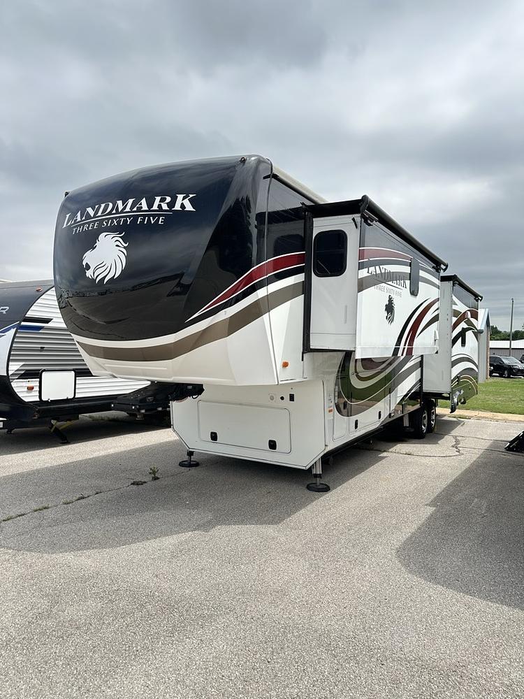 Photo of Rv