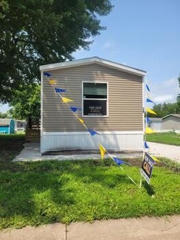 Thumbnail of mobile home