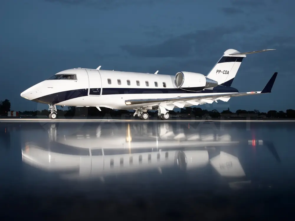 6809/bombardier-challenger-605-2010-flightmarket-id-6809-23020.webp