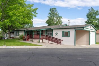 Thumbnail of mobile home