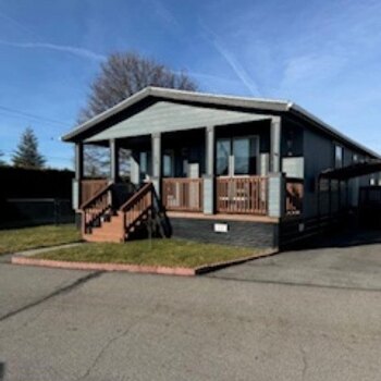 Thumbnail of mobile home