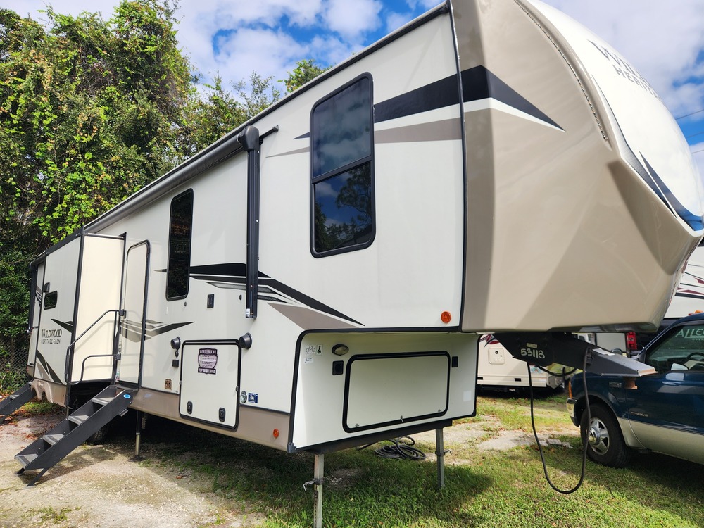Photo of Rv
