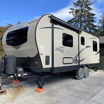 Thumbnail of RV