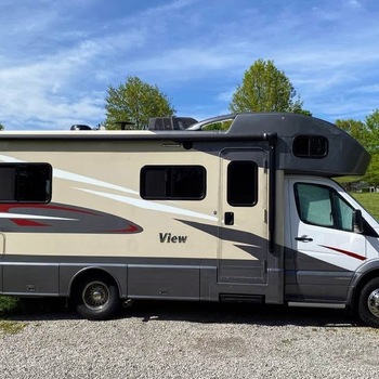 Thumbnail of RV