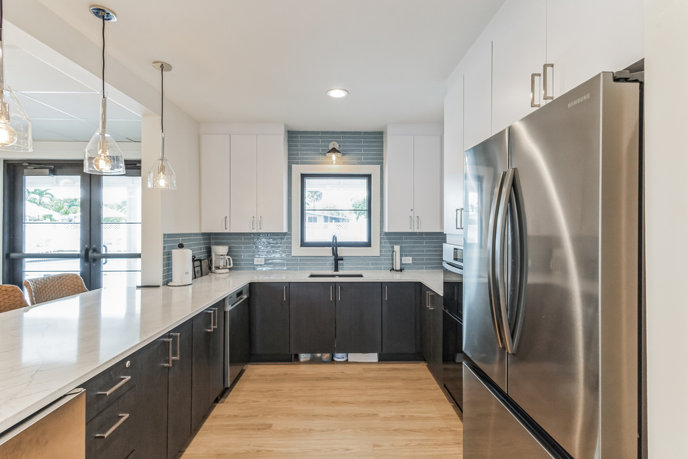 1701 NW 5th St Deerfield Beach FL 33442 USA Kitchen IMG 5613