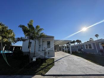 Thumbnail of mobile home