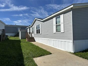Thumbnail of mobile home