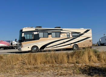 Thumbnail of RV