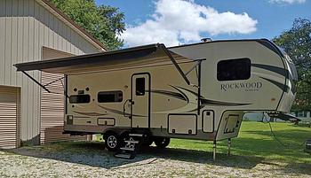 Thumbnail of RV