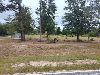 Thumbnail of mobile home lot