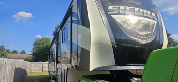 Thumbnail of RV