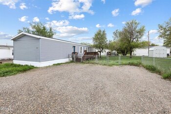 Thumbnail of mobile home