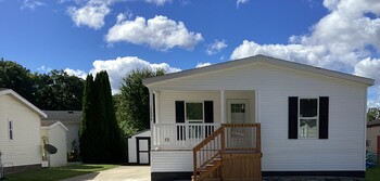 Thumbnail of mobile home