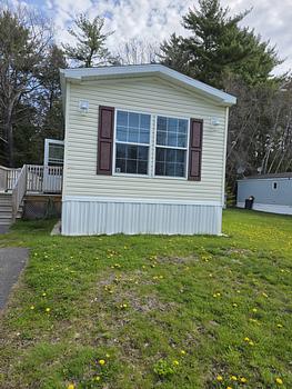 Thumbnail of mobile home