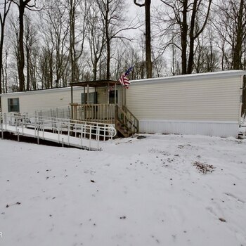Thumbnail of mobile home