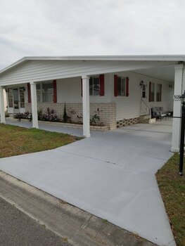 Thumbnail of mobile home