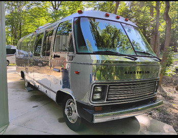 Thumbnail of RV