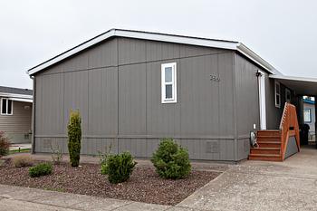 Thumbnail of mobile home