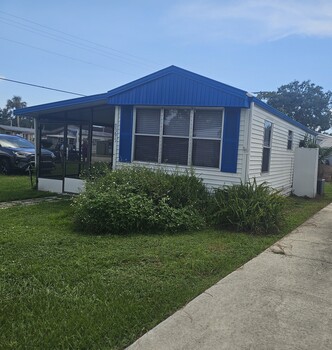 Thumbnail of mobile home