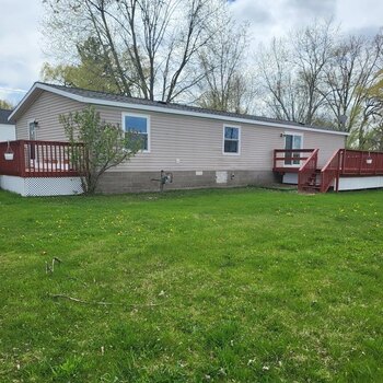 Thumbnail of mobile home