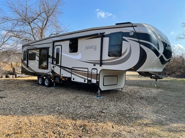 Photo of Rv
