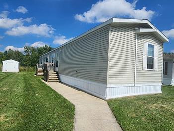 Thumbnail of mobile home