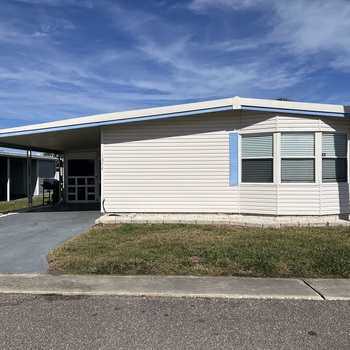 Photo of 2 Bed 2 Bath 1981 Doublewide