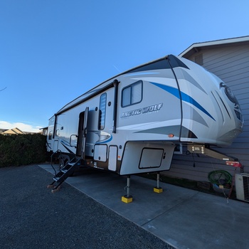 Thumbnail of RV