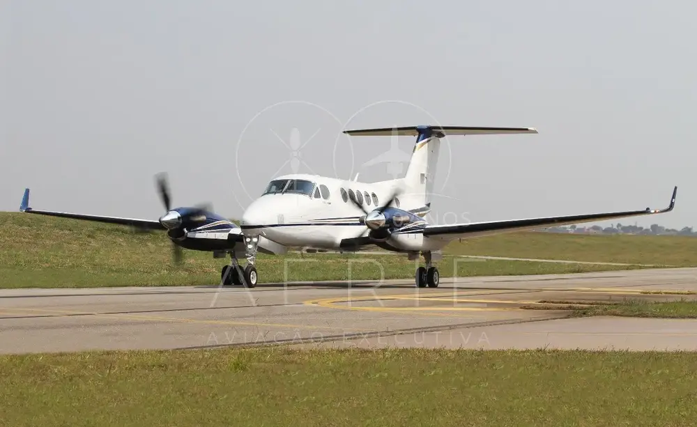 7374/beechcraft-king-air-260-2023-flightmarket-id-7374-16530.webp