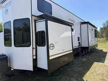Thumbnail of RV
