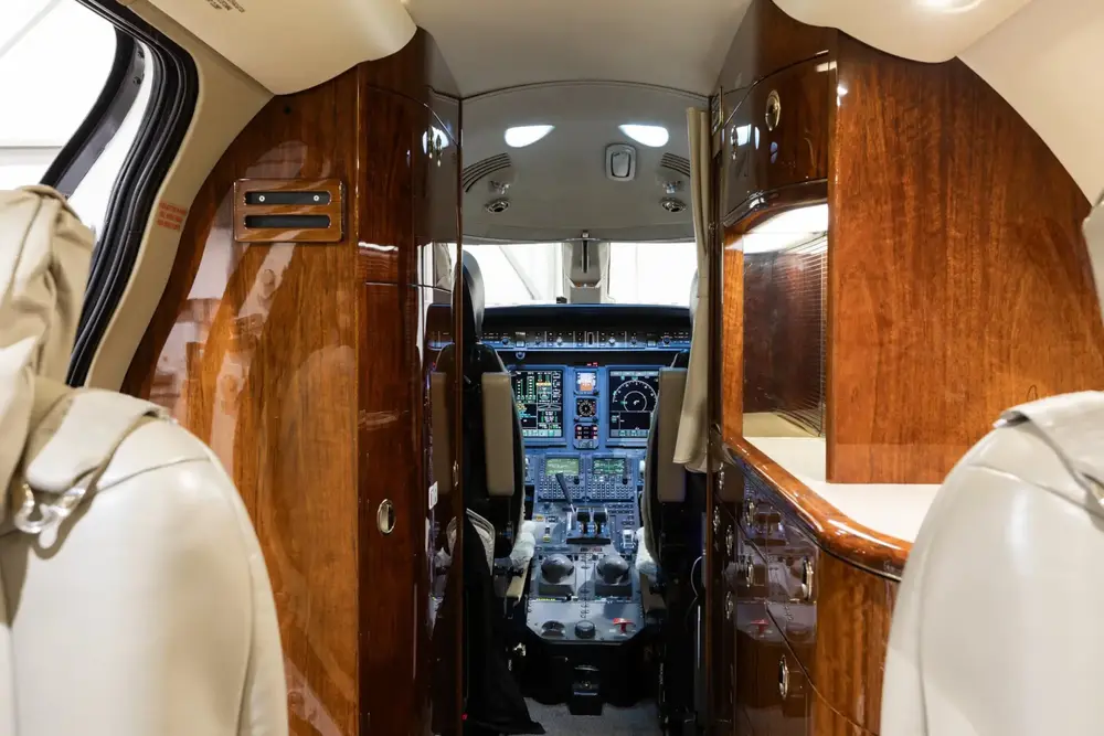 7162/cessna-citation-sovereign-2004-flightmarket-id-7162-18355.webp